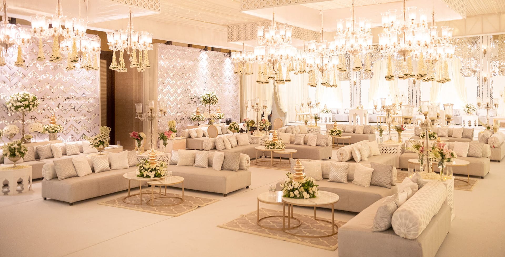 Luxury mandap decor